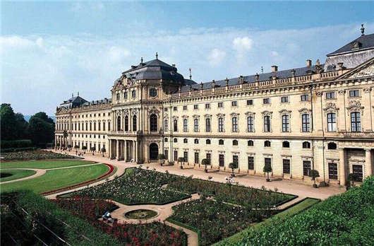 <a style='color:#268bd1;cursor:pointer;' href='/ymzc.html'><a style='color:#268bd1;cursor:pointer;' href='/ymzc.html'>德國移民政策</a></a>大改革,國內(nèi)環(huán)境的變化 德國移民政策大改革,國內(nèi)環(huán)境的變化