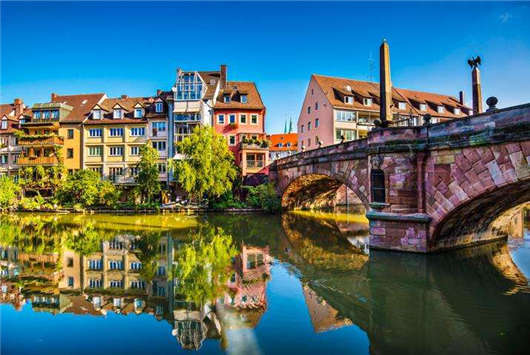 充滿活力的歷史之城:<a style='color:#268bd1;cursor:pointer;' href='/niulunbao.html'><a style='color:#268bd1;cursor:pointer;' href='/niulunbao.html'>德國紐倫堡</a></a> 充滿活力的歷史之城:德國紐倫堡