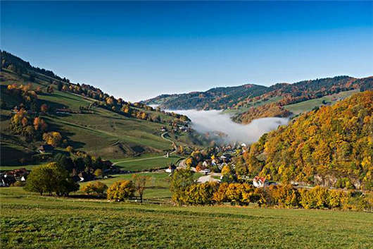 <a style='color:#268bd1;cursor:pointer;' href='/'>德國移民</a>后的福利不止是父母津貼,還有經濟援助 德國移民后的福利不止是父母津貼,還有經濟援助