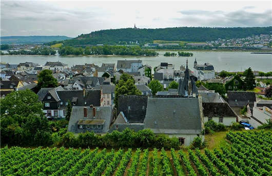 <a style='color:#268bd1;cursor:pointer;' href='/jyyl.html'>德國高等教育</a>機(jī)構(gòu)的入學(xué)要求介紹 德國高等教育機(jī)構(gòu)的入學(xué)要求介紹