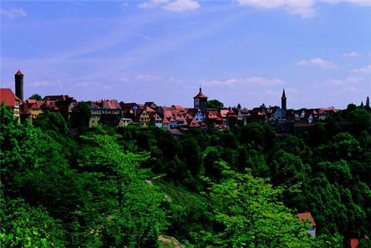 德國(guó)汽車于日本的汽車哪國(guó)更加硬核?(上) 德國(guó)汽車于日本的汽車哪國(guó)更加硬核?(上)