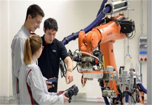 經濟離不開德國的教育與匠人精神 經濟離不開德國的教育與匠人精神