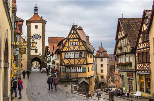 申請工作簽證的流程，兩分鐘搞定！