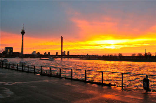 申請(qǐng)永久居留許可文件及費(fèi)用介紹 申請(qǐng)永久居留許可文件及費(fèi)用介紹