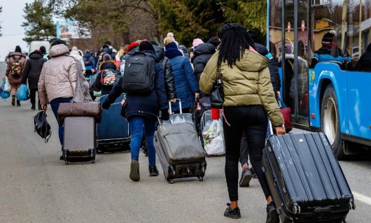 1676623456269938.jpg ukrainian-migrants-arriving-in-germany.jpg